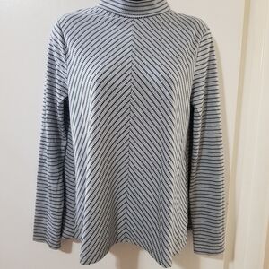 ZARA Mock-Neck Herringbone-Inspired Sweater Black & White Size Medium